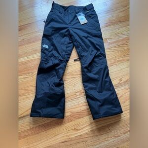 Northface women’s medium black ski pants. Tags on the product. Retail $169.